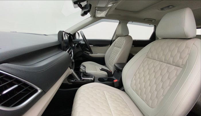 2022 KIA SELTOS HTX IVT 1.5 PETROL, Petrol, Automatic, 39,295 km, Right Side Front Door Cabin