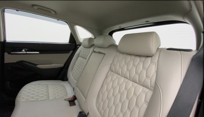 2022 KIA SELTOS HTX IVT 1.5 PETROL, Petrol, Automatic, 39,295 km, Right Side Rear Door Cabin