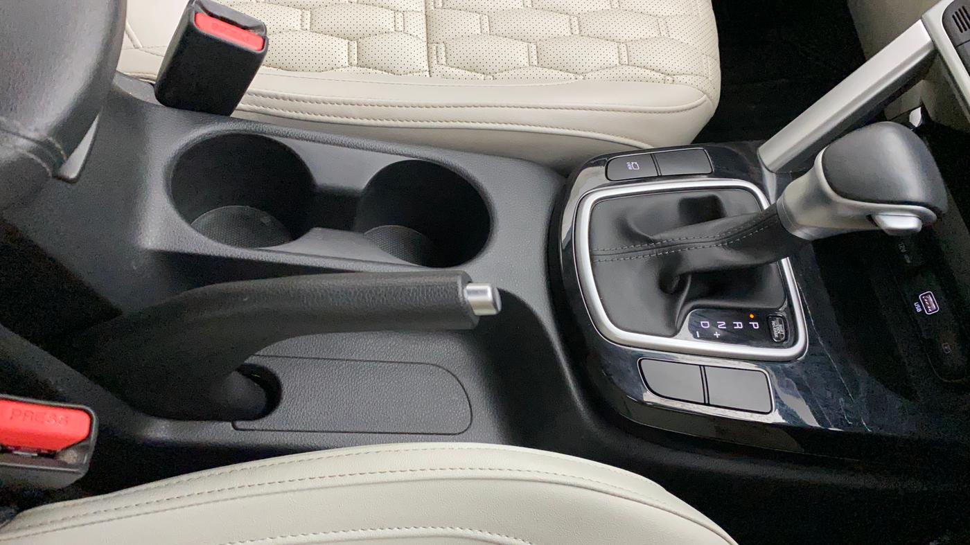 2022 KIA SELTOS HTX IVT 1.5 PETROL, Petrol, Automatic, 39,295 km, Gear Lever