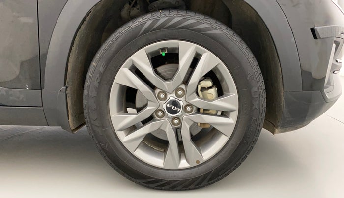 2022 KIA SELTOS HTX IVT 1.5 PETROL, Petrol, Automatic, 39,295 km, Right Front Wheel