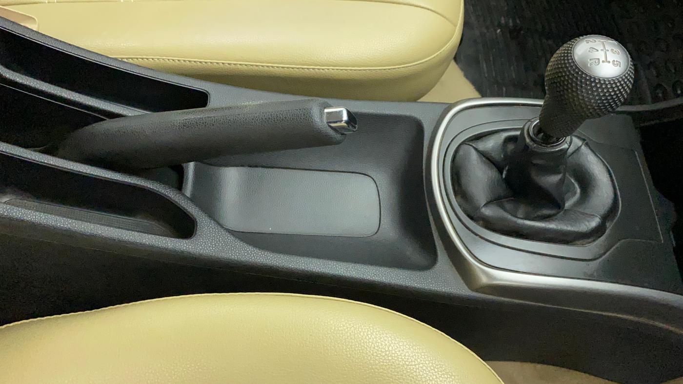 2014 Honda City 1.5L I-VTEC SV, Petrol, Manual, 20,781 km, Gear Lever