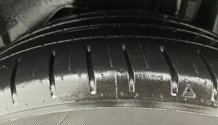 2019 Ford New Figo 1.2 TITANIUM BLU, Petrol, Manual, 36,020 km, Left Rear Tyre Tread