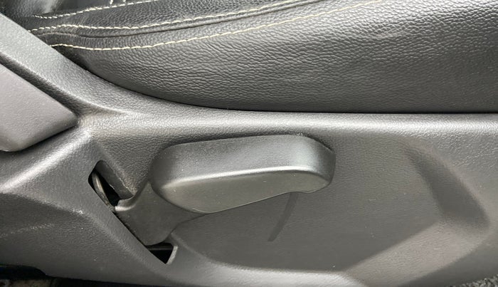 2019 Ford New Figo 1.2 TITANIUM BLU, Petrol, Manual, 36,020 km, Driver Side Adjustment Panel