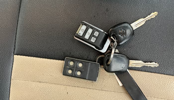 2015 Maruti Wagon R 1.0 LXI, Petrol, Manual, 69,404 km, Key Close Up