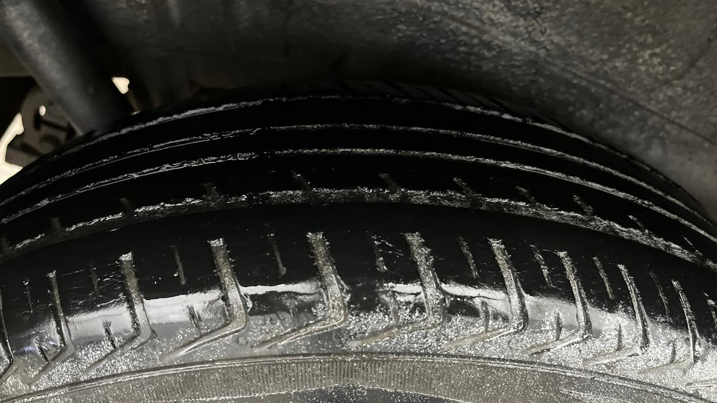 2015 Maruti Wagon R 1.0 LXI, Petrol, Manual, 69,404 km, Right Rear Tyre Tread