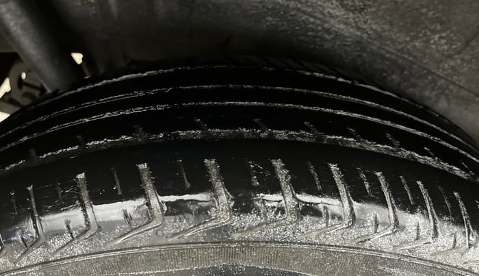2015 Maruti Wagon R 1.0 LXI, Petrol, Manual, 69,404 km, Right Rear Tyre Tread
