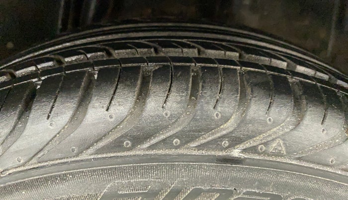 2010 Honda City 1.5L I-VTEC S MT, Petrol, Manual, 34,003 km, Left Rear Tyre Tread