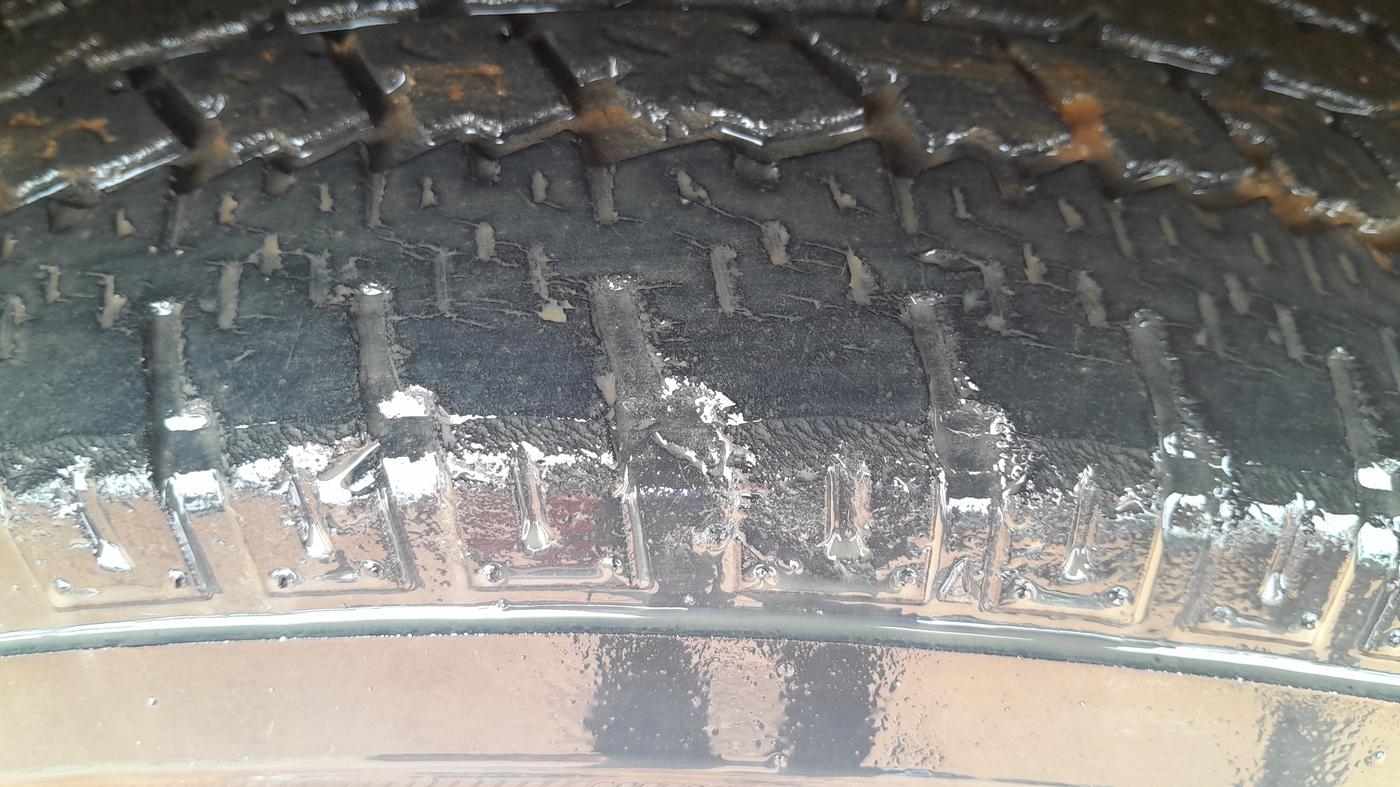 2014 Mahindra Xylo H8 ABS BS IV, Diesel, Manual, 51,807 km, Right Front Tyre Tread