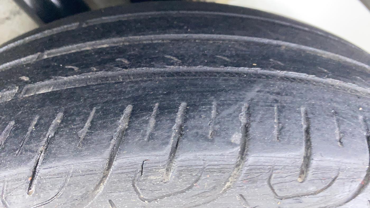 2018 Hyundai NEW SANTRO 1.1 SPORTZ MT CNG, CNG, Manual, 98,172 km, Left Rear Tyre Tread