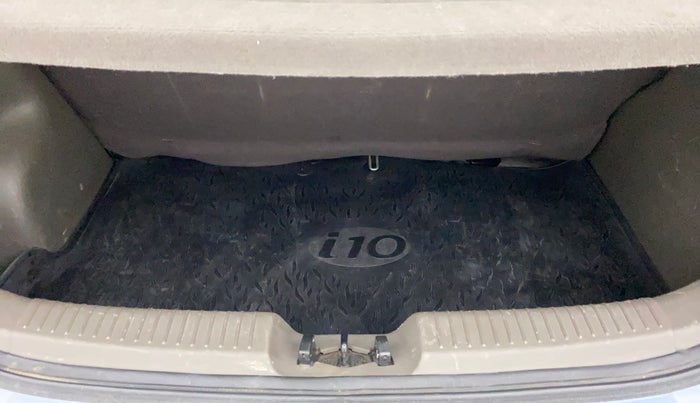 2011 Hyundai i10 MAGNA 1.2, Petrol, Manual, 65,724 km, Boot Inside