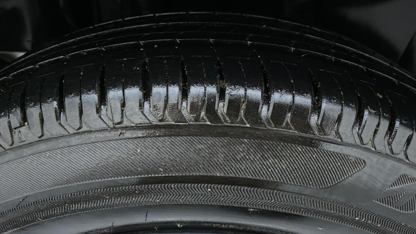 2021 Maruti Swift VXI D, Petrol, Manual, 16,131 km, Right Rear Tyre Tread