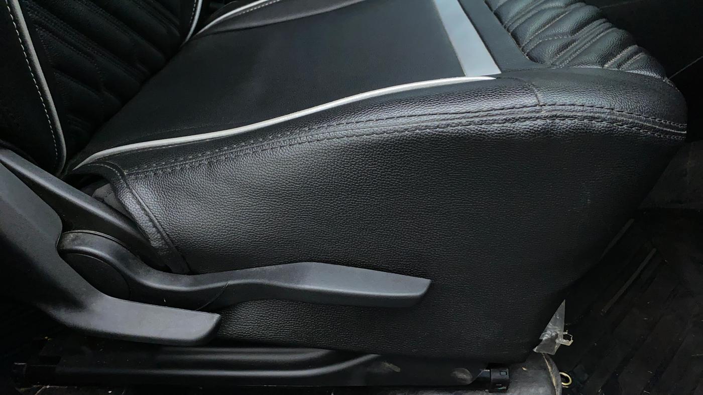 2021 Maruti Swift VXI D, Petrol, Manual, 16,131 km, Driver Side Adjustment Panel