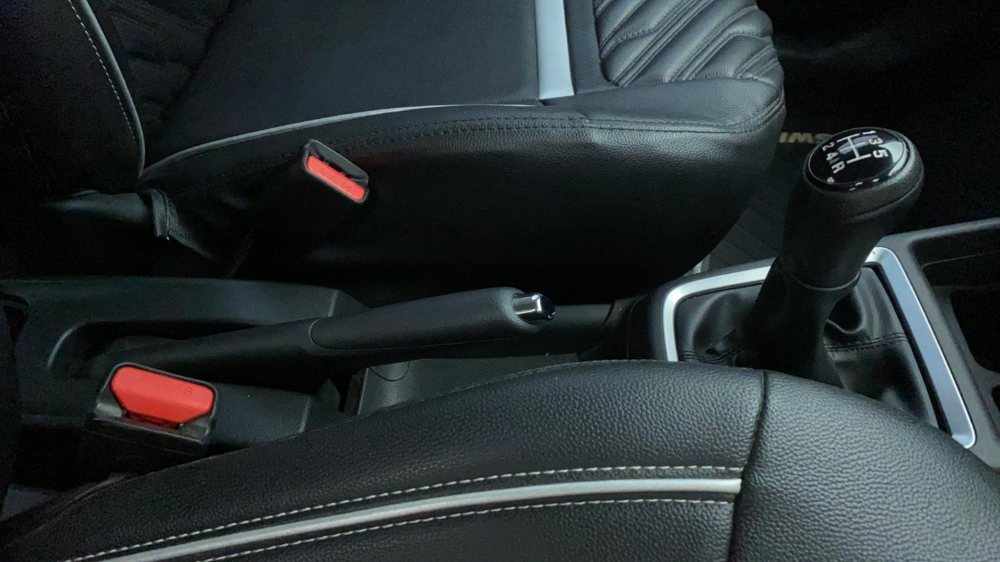 2021 Maruti Swift VXI D, Petrol, Manual, 16,131 km, Gear Lever
