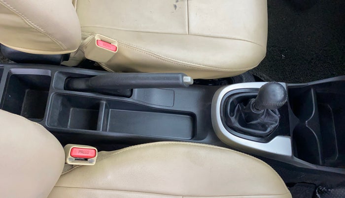 2017 Honda Jazz 1.2L I-VTEC V, Petrol, Manual, 94,519 km, Gear Lever