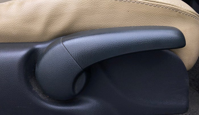 2017 Honda Jazz 1.2L I-VTEC V, Petrol, Manual, 94,519 km, Driver Side Adjustment Panel