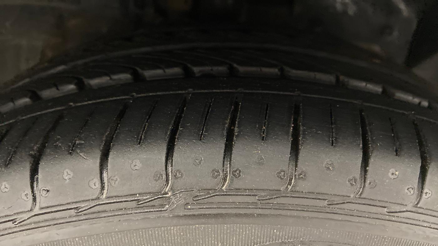 2021 Ford FREESTYLE FLAIR EDITION 1.2 TI VCT, Petrol, Manual, 12,717 km, Right Front Tyre Tread