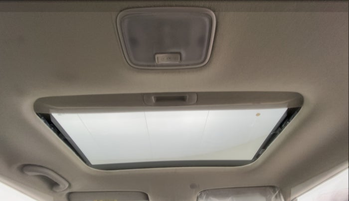 2019 Hyundai VENUE 1.0L Turbo GDI SX(O) MT, Petrol, Manual, 14,755 km, Moonroof/ Sunroof