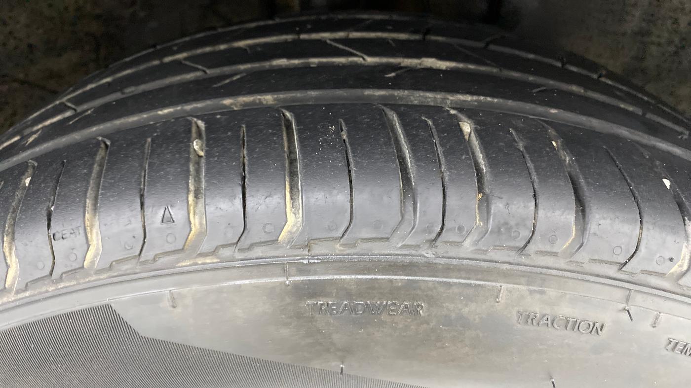 2019 Hyundai VENUE 1.0L Turbo GDI SX(O) MT, Petrol, Manual, 14,755 km, Right Front Tyre Tread