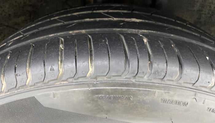 2019 Hyundai VENUE 1.0L Turbo GDI SX(O) MT, Petrol, Manual, 14,755 km, Right Front Tyre Tread