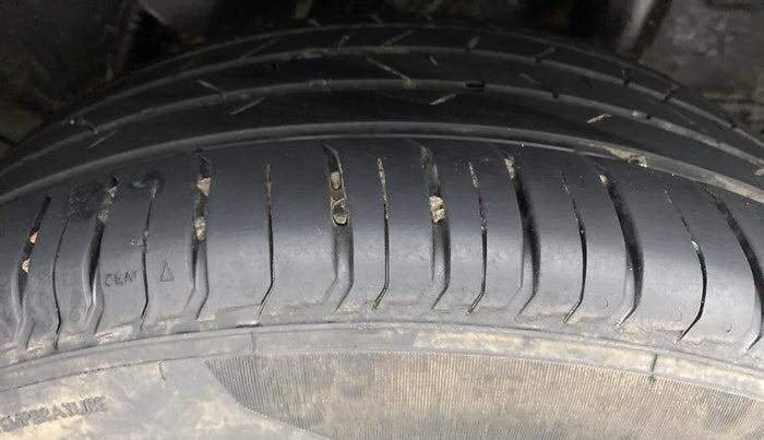 2019 Hyundai VENUE 1.0L Turbo GDI SX(O) MT, Petrol, Manual, 14,755 km, Left Rear Tyre Tread