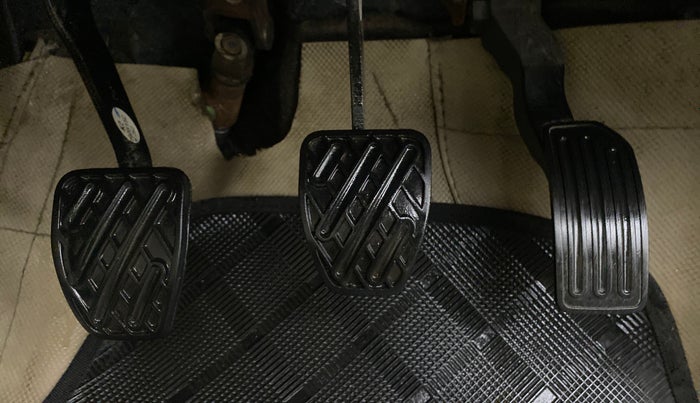 2015 Datsun Go T, Petrol, Manual, 56,808 km, Pedals