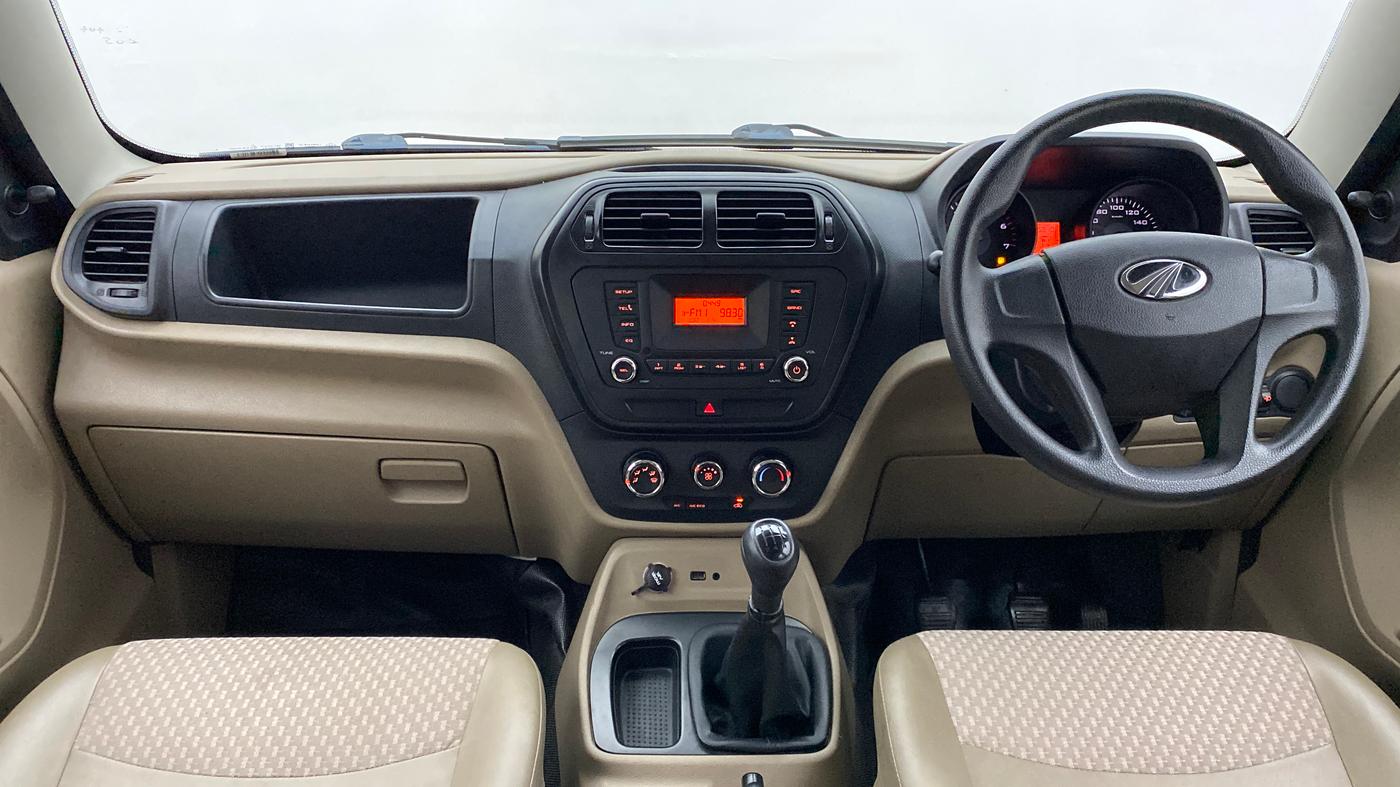 2017 Mahindra TUV300 T6, Diesel, Manual, 57,444 km, Dashboard