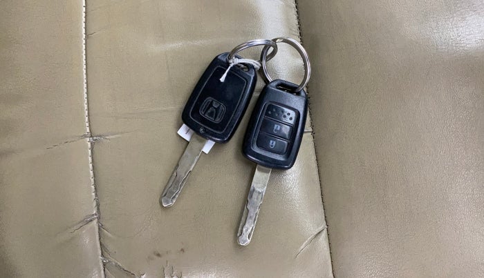 2017 Honda City 1.5L I-VTEC V MT, Petrol, Manual, 85,843 km, Key Close Up