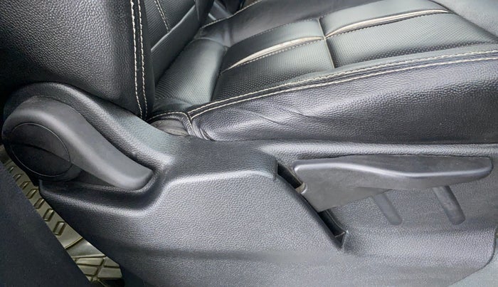 2019 Tata Hexa Varicor 400 XM, Diesel, Manual, 45,799 km, Driver Side Adjustment Panel