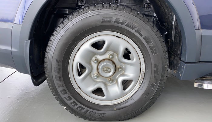 2019 Tata Hexa Varicor 400 XM, Diesel, Manual, 45,799 km, Right Rear Wheel