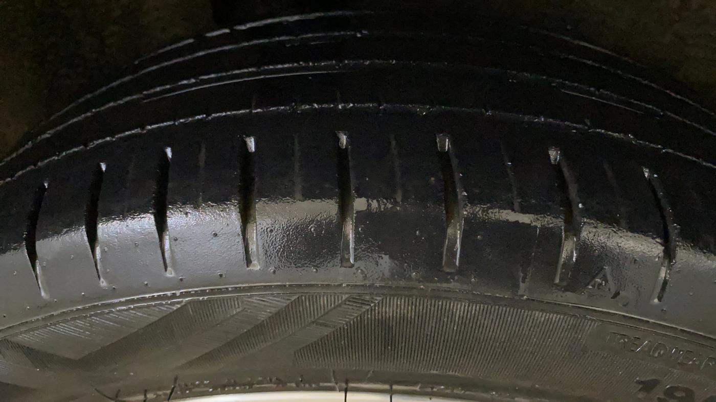 2020 Toyota Glanza G, Petrol, Manual, 38,431 km, Right Rear Tyre Tread