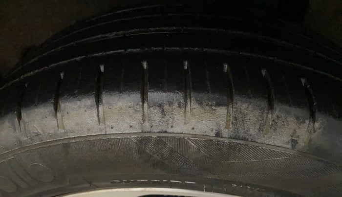 2020 Toyota Glanza G, Petrol, Manual, 38,431 km, Left Rear Tyre Tread