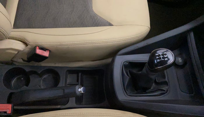 2017 Ford Figo Aspire TITANIUM 1.2 PETROL, Petrol, Manual, 63,585 km, Gear Lever