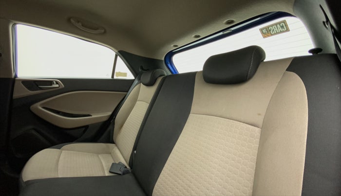 2017 Hyundai Elite i20 ASTA 1.2 (O), Petrol, Manual, 23,426 km, Right Side Rear Door Cabin