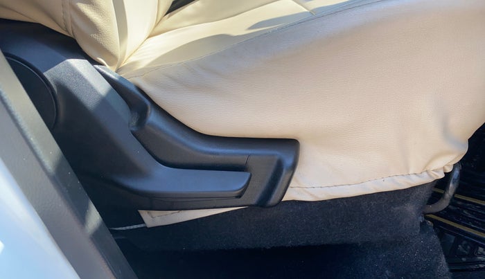 2018 Maruti IGNIS DELTA 1.2 AMT, Petrol, Automatic, 85,388 km, Driver Side Adjustment Panel