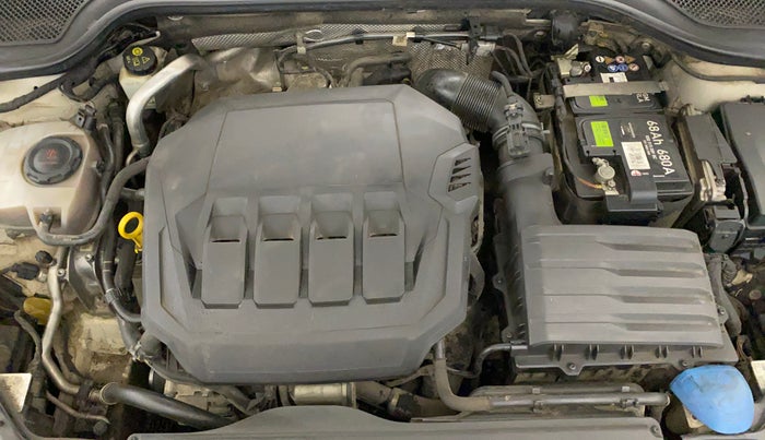 2022 Skoda Octavia STYLE 2.0, Petrol, Automatic, 43,532 km, Engine View