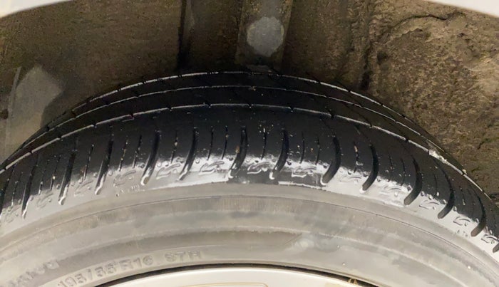 2021 Tata ALTROZ XM PLUS PETROL, Petrol, Manual, 39,683 km, Right Rear Tyre Tread