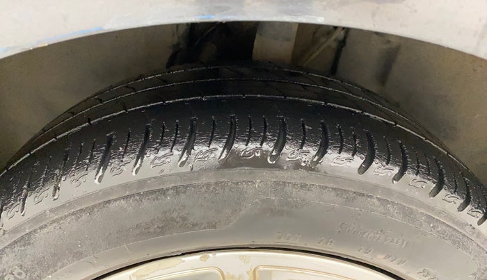 2021 Tata ALTROZ XM PLUS PETROL, Petrol, Manual, 39,683 km, Left Front Tyre Tread