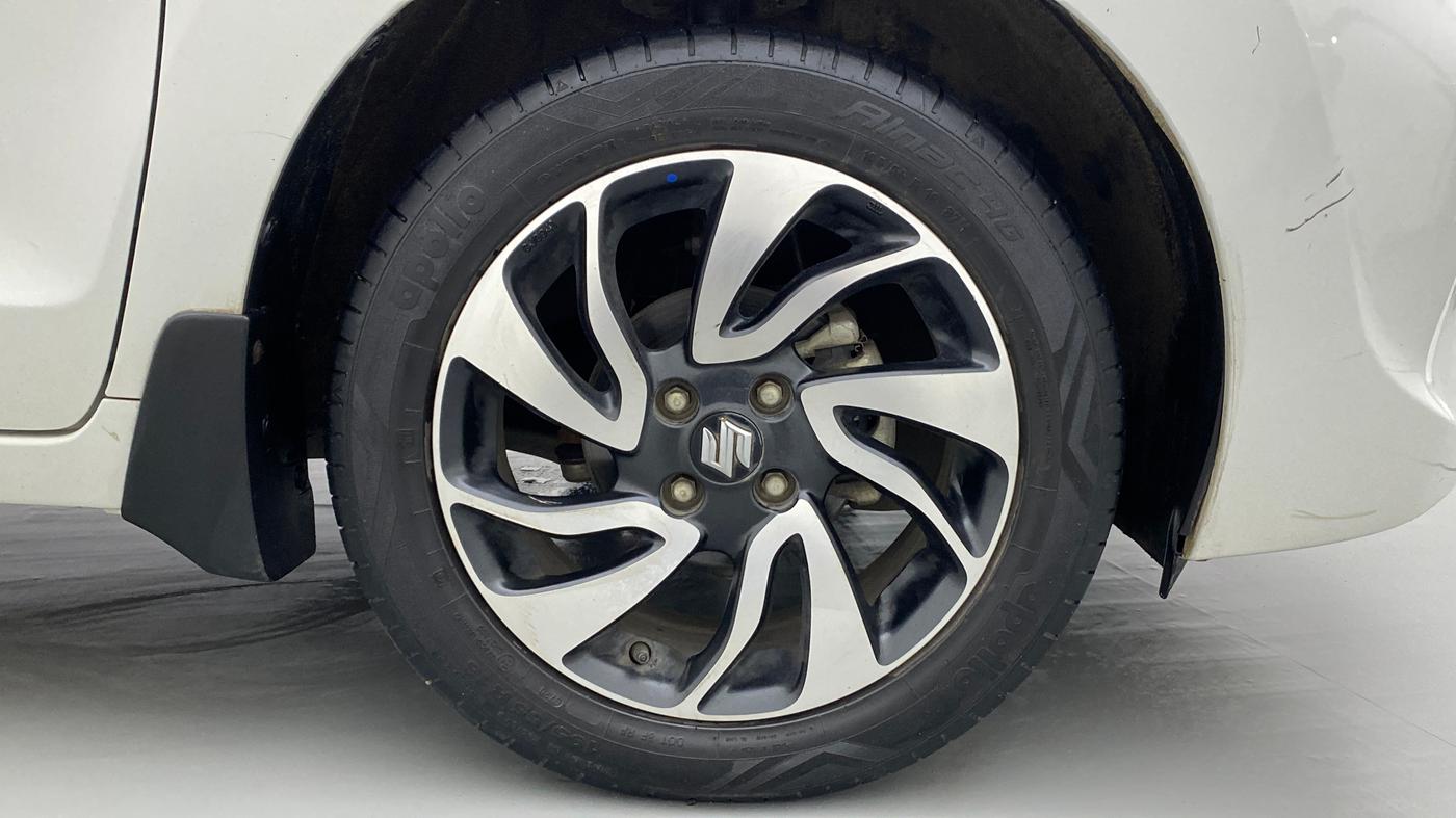 2020 Maruti Baleno ZETA PETROL 1.2, Petrol, Manual, 21,605 km, Right Front Wheel