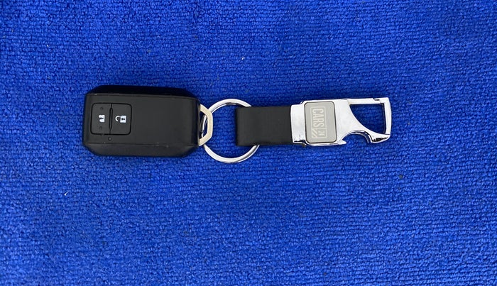 2020 Maruti Baleno ZETA PETROL 1.2, Petrol, Manual, 21,605 km, Key Close Up