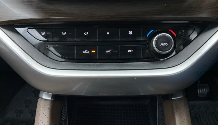 2019 Tata Harrier XZ 2.0L, Diesel, Manual, 1,01,210 km, Automatic Climate Control