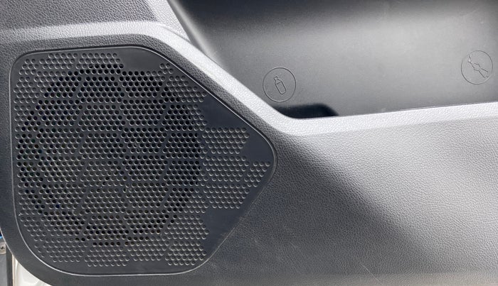 2019 Tata Harrier XZ 2.0L, Diesel, Manual, 1,01,210 km, Speaker
