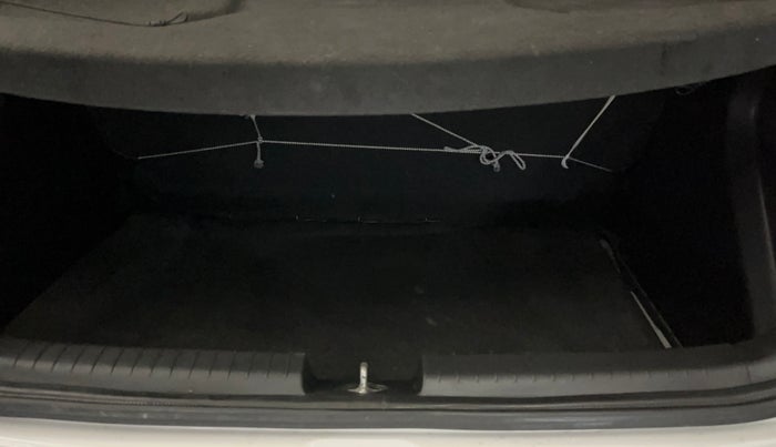 2015 Hyundai Elite i20 MAGNA 1.2, Petrol, Manual, 64,068 km, Boot Inside