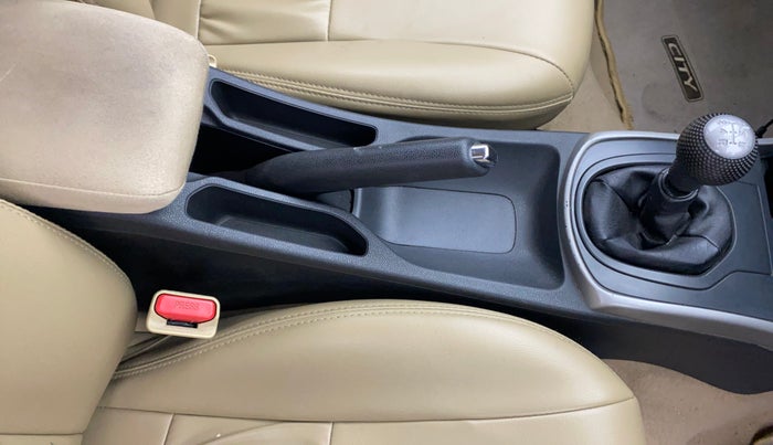 2019 Honda City 1.5L I-VTEC V MT, Petrol, Manual, 50,981 km, Gear Lever