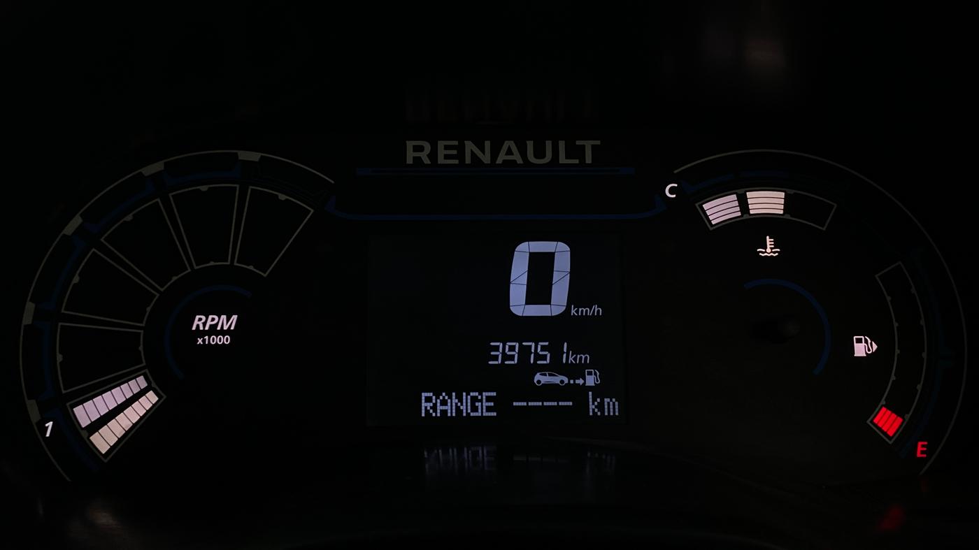 2020 Renault TRIBER RXZ, Petrol, Manual, 39,747 km, Odometer Image