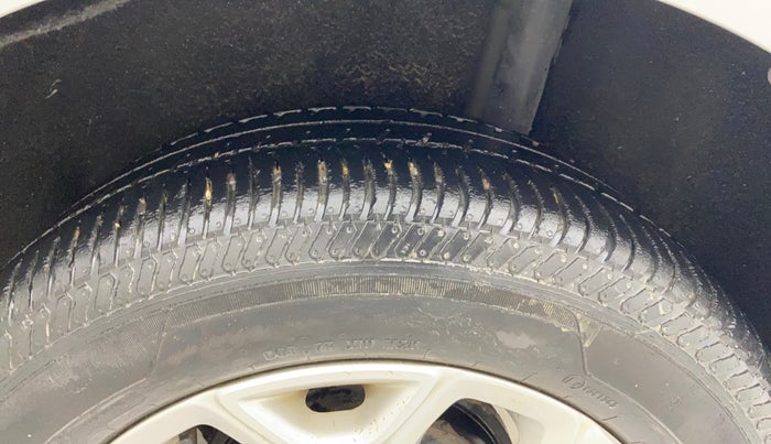 2017 Ford Ecosport TITANIUM 1.5L PETROL AT, Petrol, Automatic, 60,641 km, Left Rear Tyre Tread