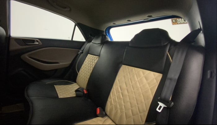 2017 Hyundai Elite i20 MAGNA EXECUTIVE 1.2, Petrol, Manual, 88,415 km, Right Side Rear Door Cabin