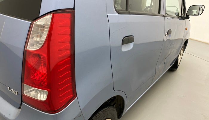 2010 Maruti Wagon R 1.0 LXI, Petrol, Manual, 1,09,513 km, Right tail light - Reverse gear light not functional