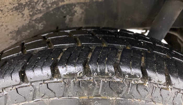 2010 Maruti Wagon R 1.0 LXI, Petrol, Manual, 1,09,513 km, Left Rear Tyre Tread