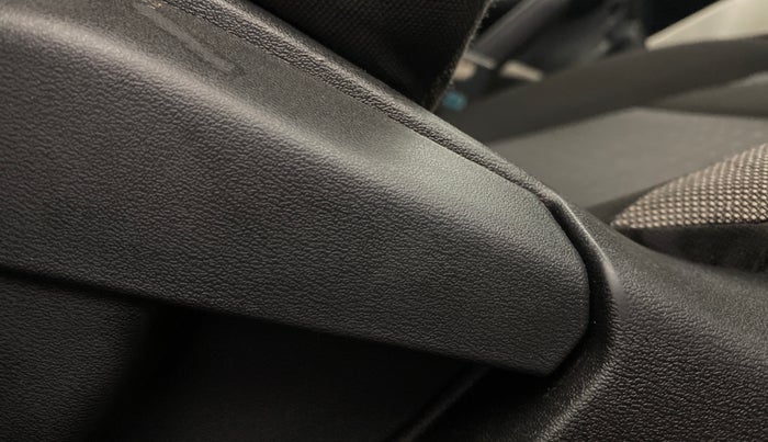 2022 Nissan MAGNITE XL, Petrol, Manual, 70,483 km, Driver Side Adjustment Panel