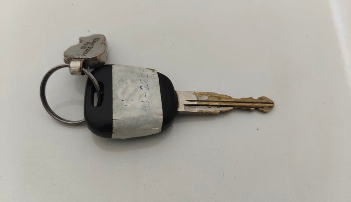 2015 Maruti Celerio VXI, Petrol, Manual, 36,288 km, Key Close Up